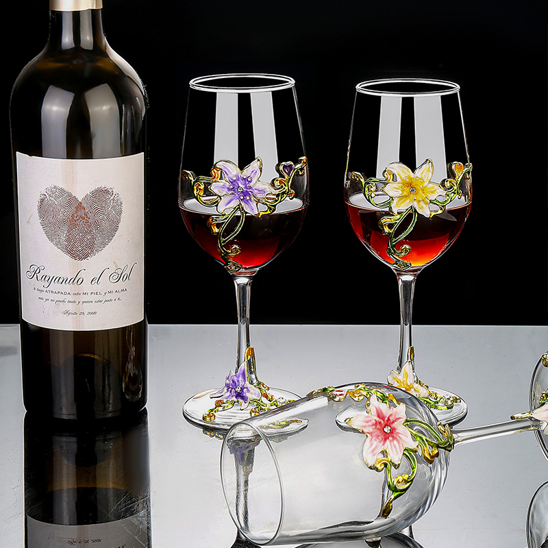 Винтажный набор бокалов с эмал – обзор и цена Wine Glass Set Crystal