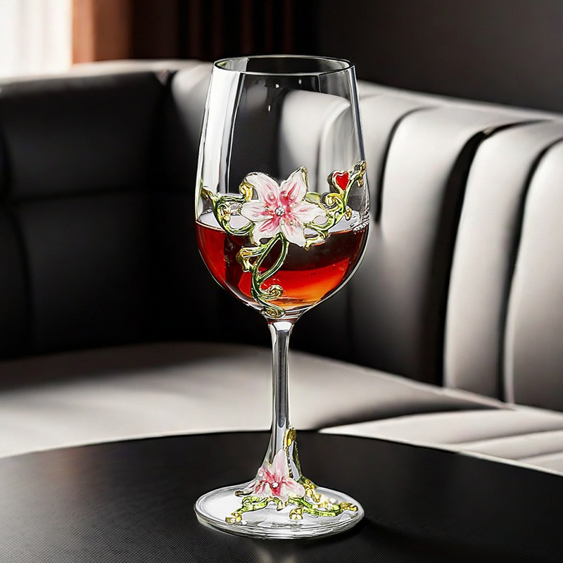 Винтажный набор бокалов с эмал – обзор и цена Wine Glass Set Crystal